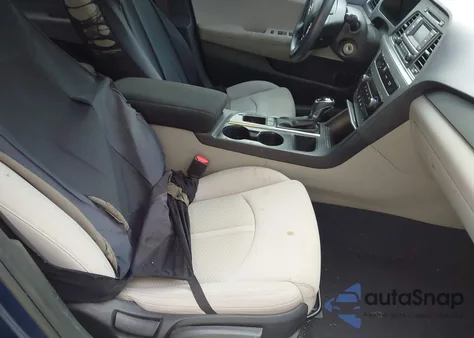 2017 Hyundai Sonata z USA, uszkodzony, nr VIN 5NPE24AF1HH557976